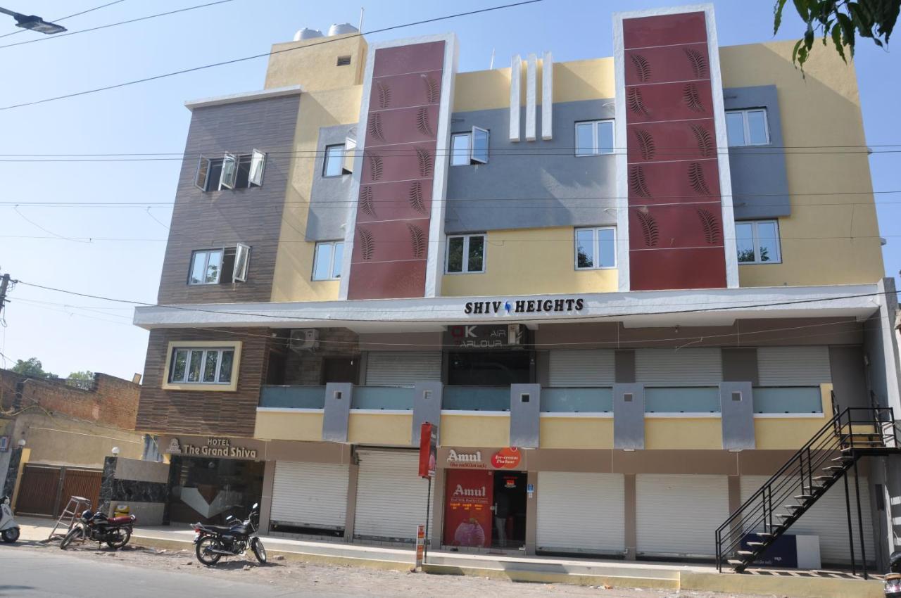 Hotel The Grand Shiva Gondal Exterior photo